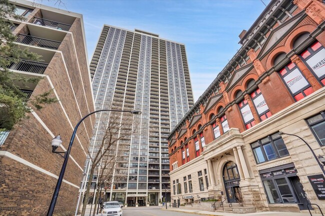 Building Photo - 1560 N Sandburg Terrace