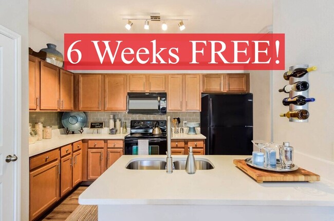 Building Photo - Palm Valley