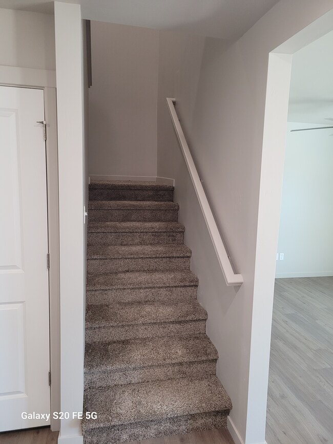 Building Photo - 195 El Camino Ave