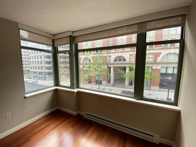 Building Photo - 1150 K St NW