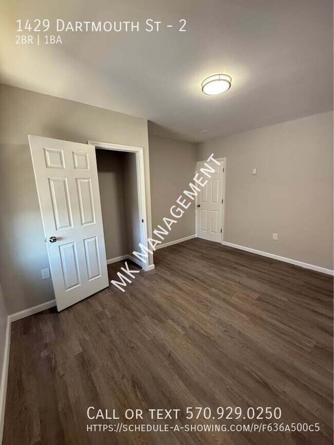 Foto del edificio - 1429 Dartmouth St