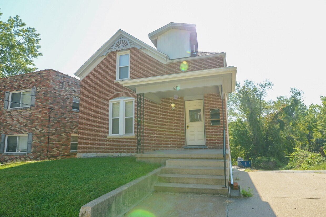 Foto principal - 203 Ash St