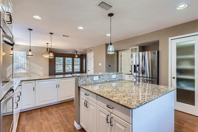 Foto del edificio - 13003 S Madrone Trail