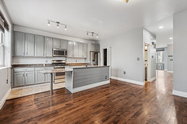 Building Photo - 4528 S St Lawrence Ave