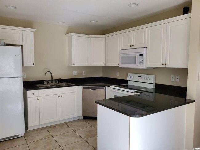 Building Photo - 1919 Dick Pond Rd