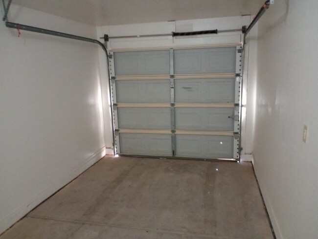 Foto del edificio - 3 bedroom in Eloy AZ 85131