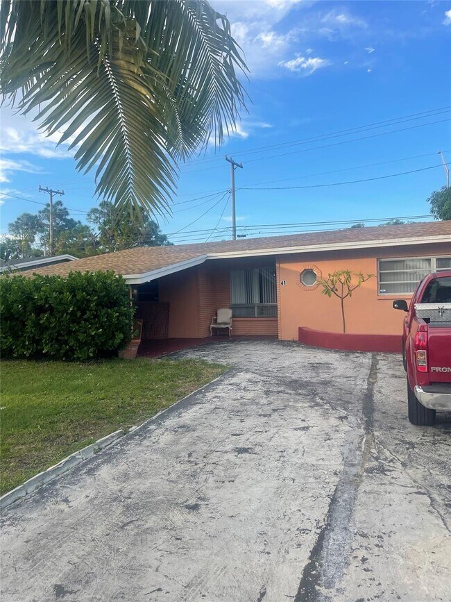 Foto del edificio - 41 NE 23rd Ct