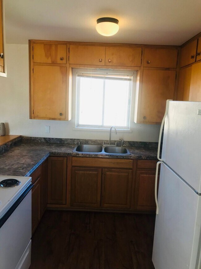 Foto del edificio - West US Highway 50 1070