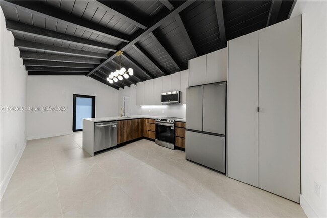 Building Photo - 1043 NW 48th St