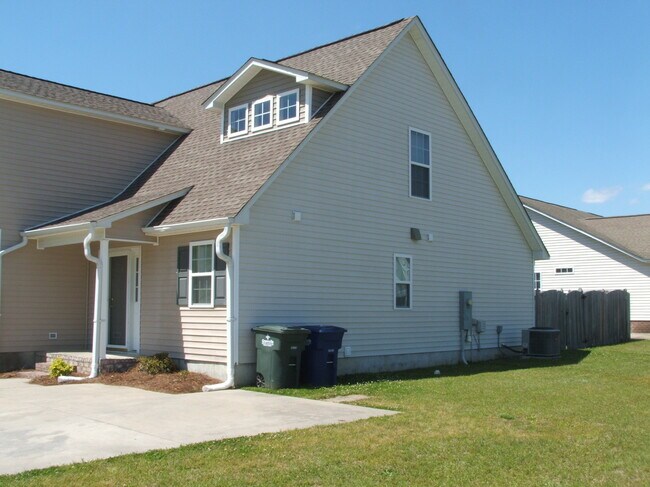Foto del edificio - 2609 Sawgrass Dr