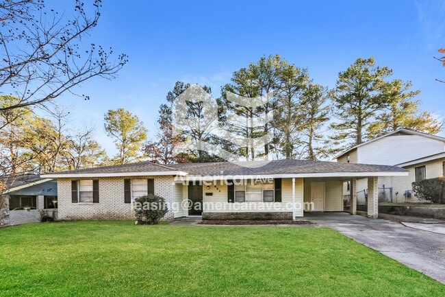 Building Photo - 1665 Aurora St