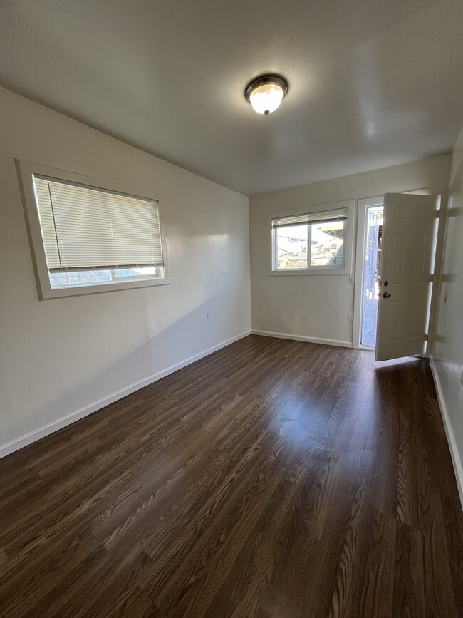 Building Photo - 1349 94th Ave