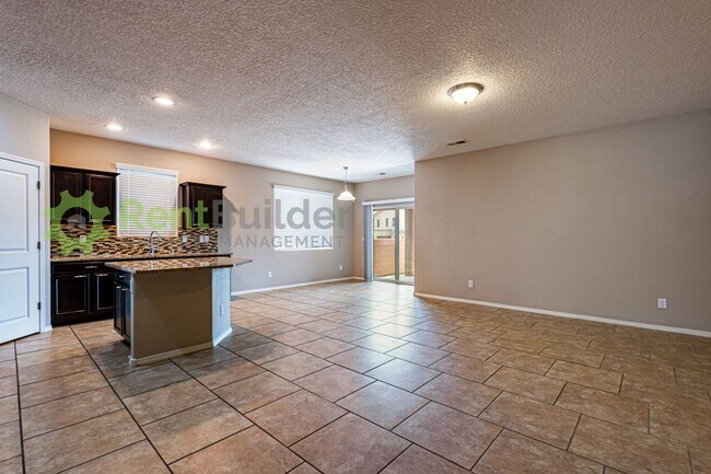 Foto del edificio - CALL US TODAY AT (505) 892-4400 TO SCHEDULE A CONVENIENT SHOWING