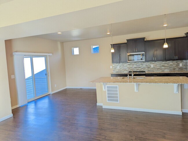Foto del edificio - Banning Lewis home on Timberlake Loop for Rent!!