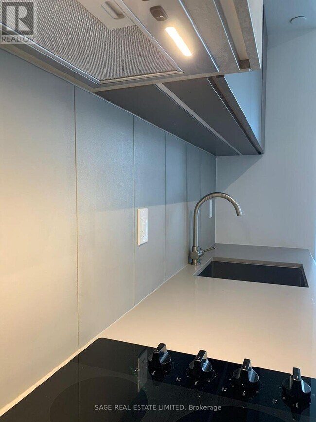 Photo du bâtiment - 19 Western Battery Rd