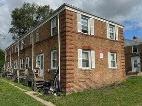 Building Photo - 7236 Columbia Ave