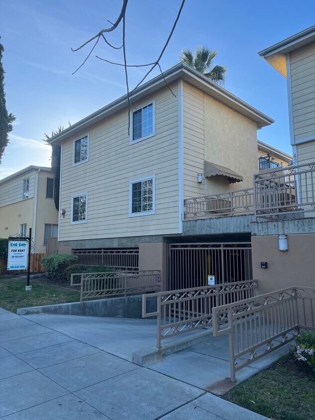 430 W. Alameda Ave. - 430 W Alameda Ave