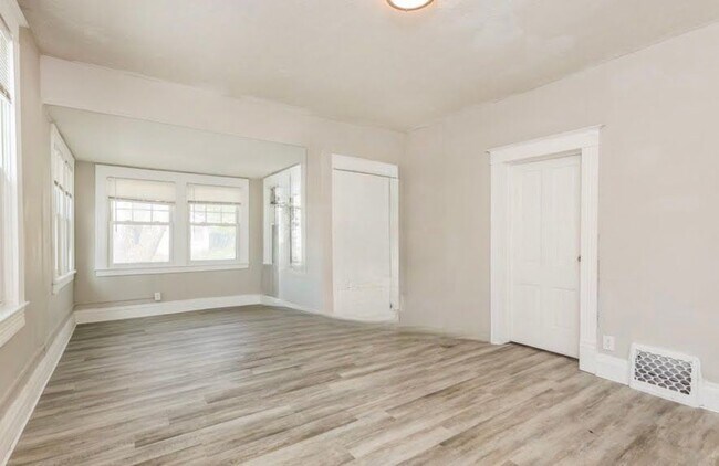 Foto del edificio - 1316 44th St