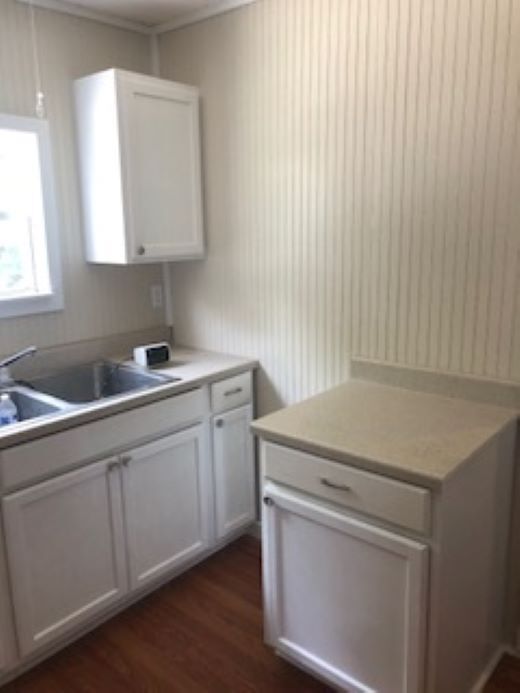 Foto del edificio - 7600 Harley Dr