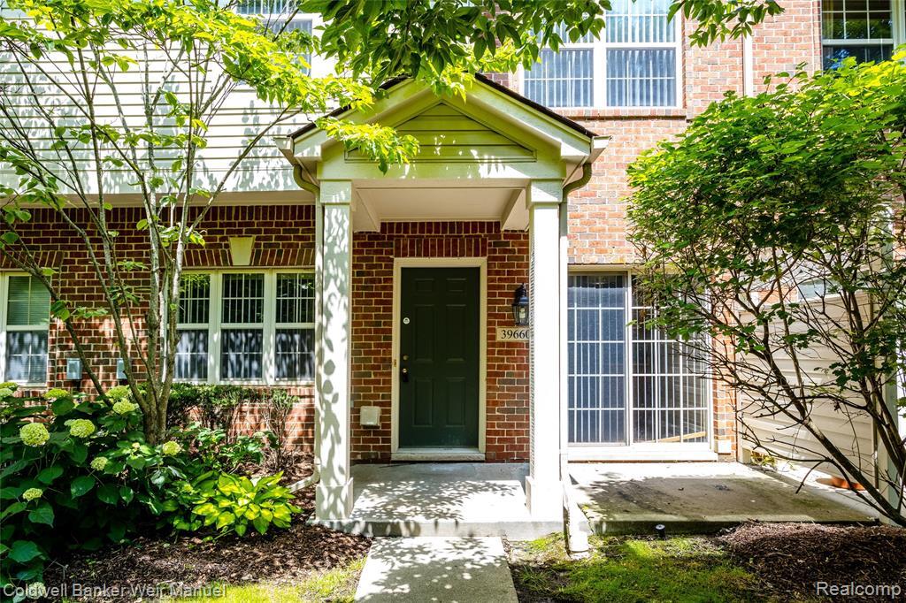 39660 Rockcrest Ln, Northville, MI 48168 Condo for Rent in Northville