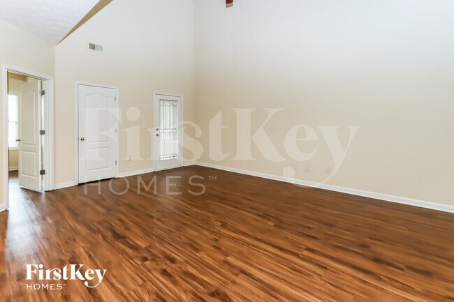 Foto del edificio - 1128 Mcconaughy Ct