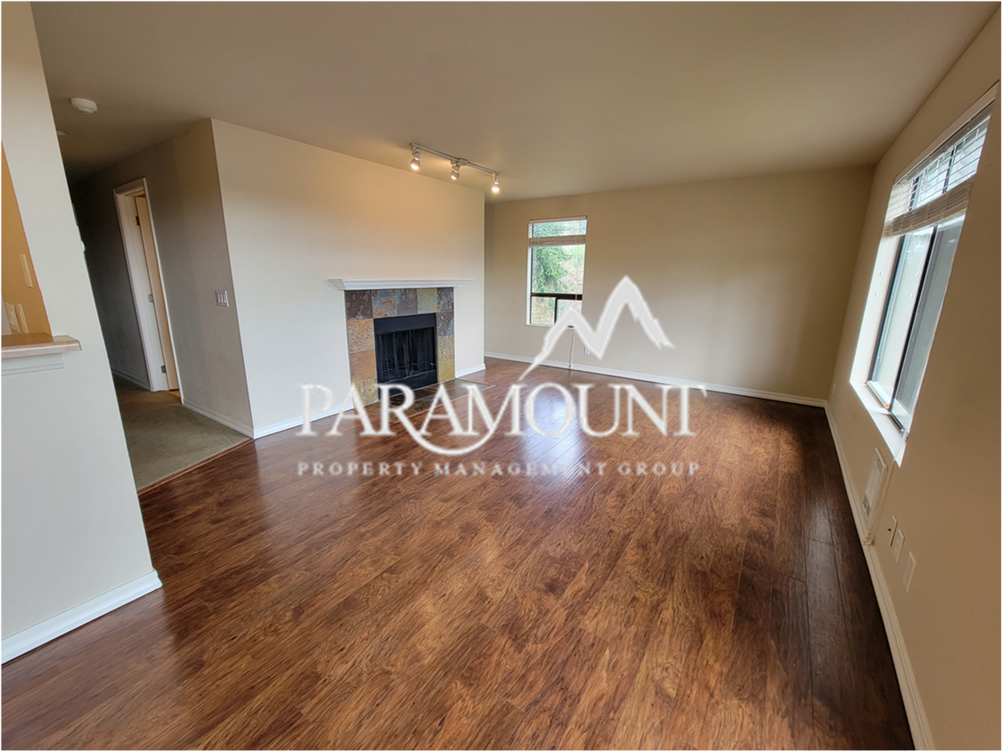 Primary Photo - 2 Bedroom Condo !!!!!