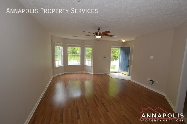 Building Photo - 30 Ironstone Ct