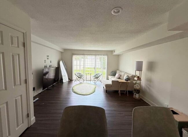 Building Photo - 608 Windsor Ridge Dr