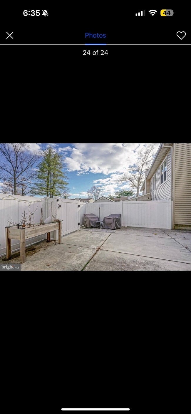 Building Photo - 103 Aspen Ct