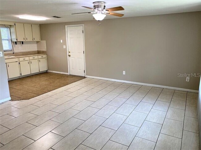 Foto del edificio - 39014 South Ave