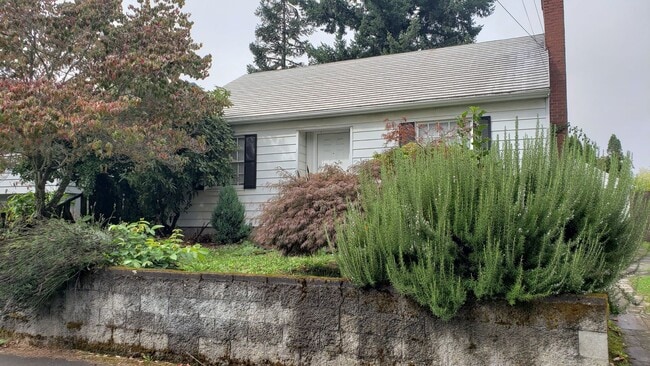 Foto del edificio - 7323 N McKenna Ave