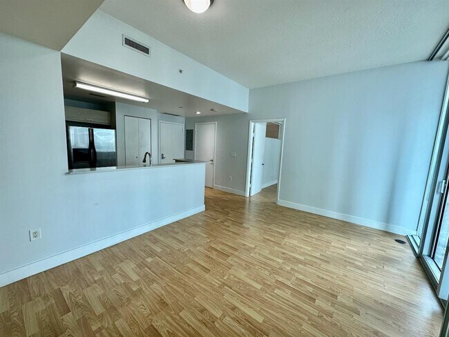 Foto del edificio - 350 NE 24th St