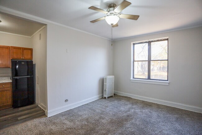 Foto del edificio - 5210 S Woodlawn Ave