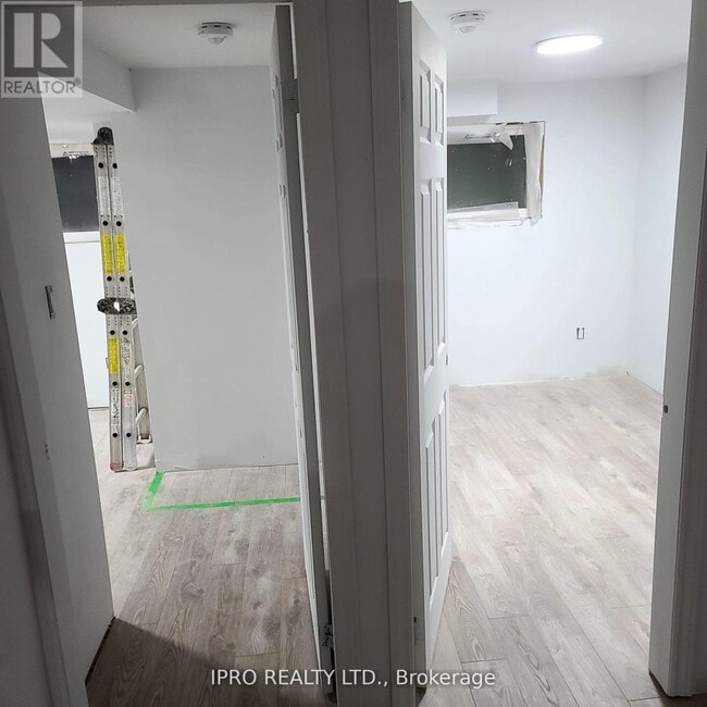 Building Photo - 24 Chilton Dr