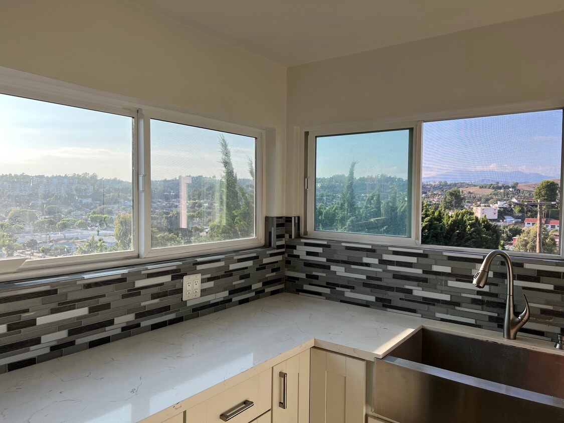 Unobstructed views - 4965 Lynnfield St