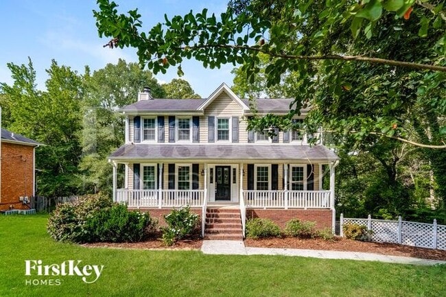 Building Photo - 1313 Colonial Way