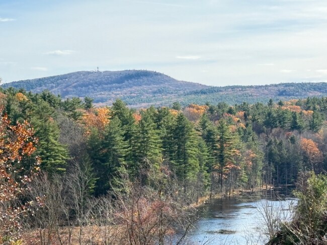 Foto del edificio - 94 W Princeton Rd