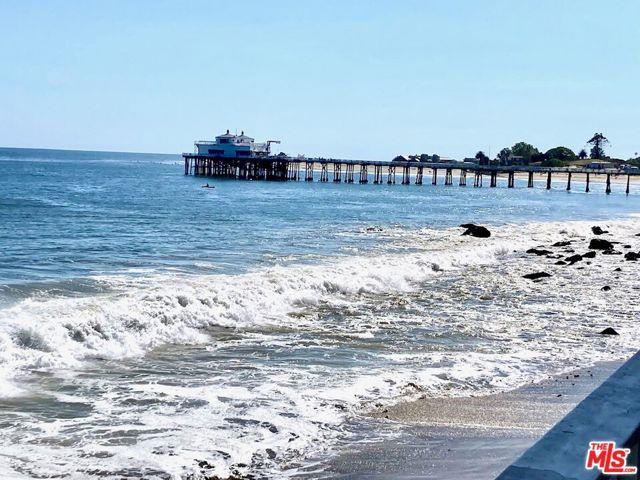 Foto principal - 22828 Pacific Coast Highway Apt #B, Malibu...