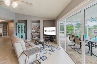 Building Photo - 1926 SE 12th Terrace