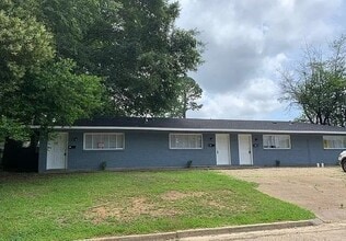 Building Photo - 207 Stirling St