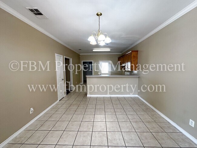 Foto del edificio - 708 Biloxi Dr