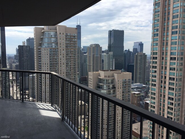 Building Photo - 1 br, 1 bath Condo - 10 E Ontario St APT 4905