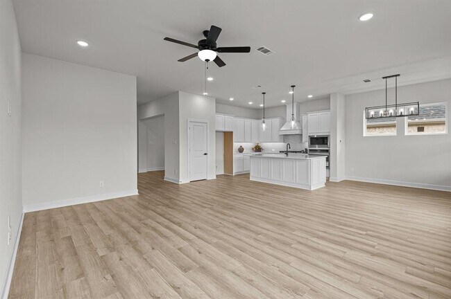 Foto del edificio - 29626 Cedar Elm Wy