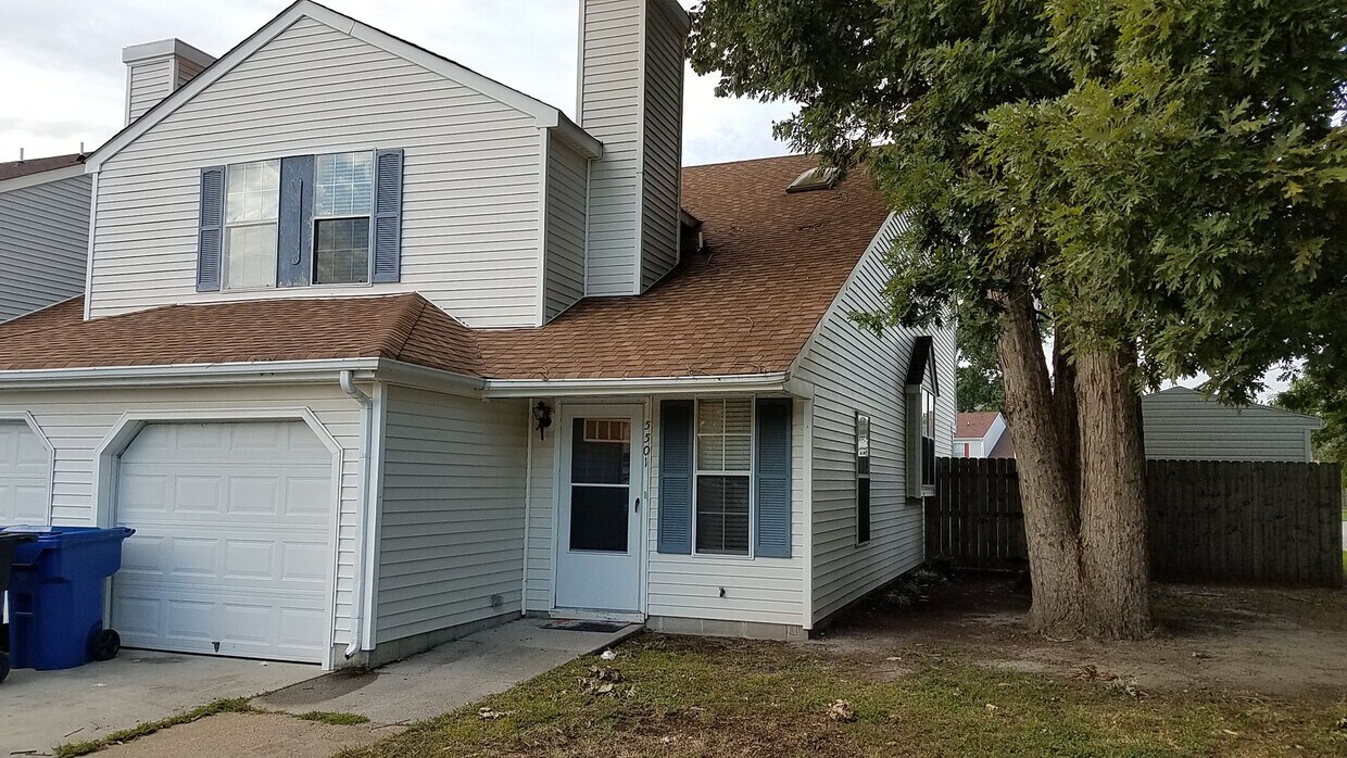 5501 Maple Cluster Ct, Virginia Beach, VA 23462 House Rental in