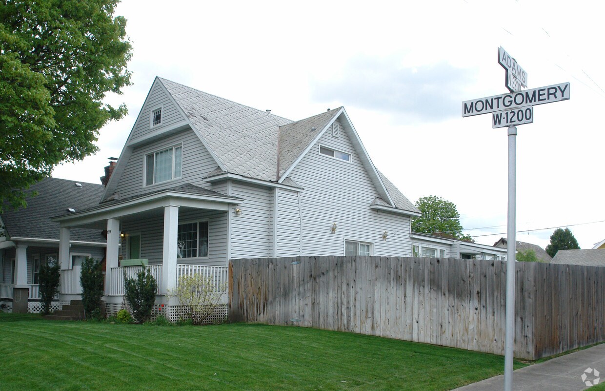 Primary Photo - 1229 W Montgomery Ave