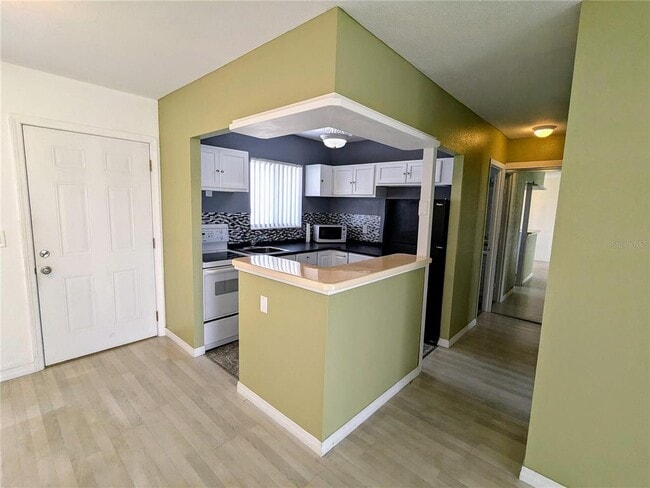 Foto del edificio - 5893 Todd St