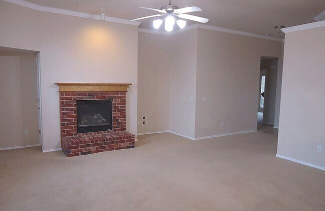 Building Photo - 16032 Okalee Ln