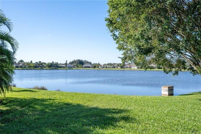 Foto del edificio - 935 Southlakes Way SW