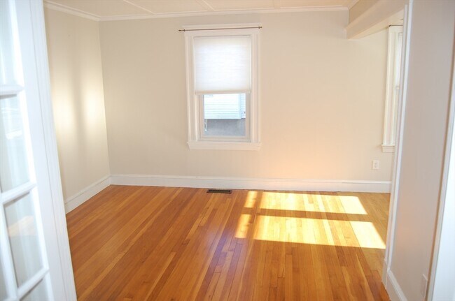 Foto del edificio - 3 Circular Ave