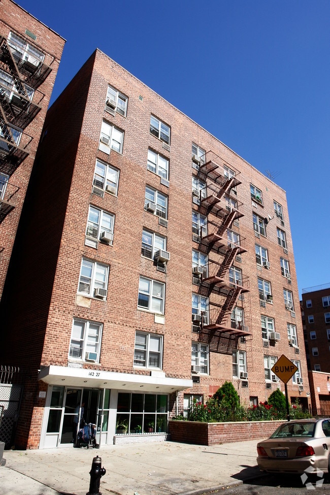 14227 Barclay Ave, Flushing, NY 11355 Apartments Flushing, NY